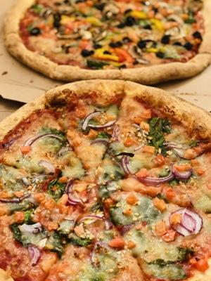 Dominos Vegan Pizza - Geneva